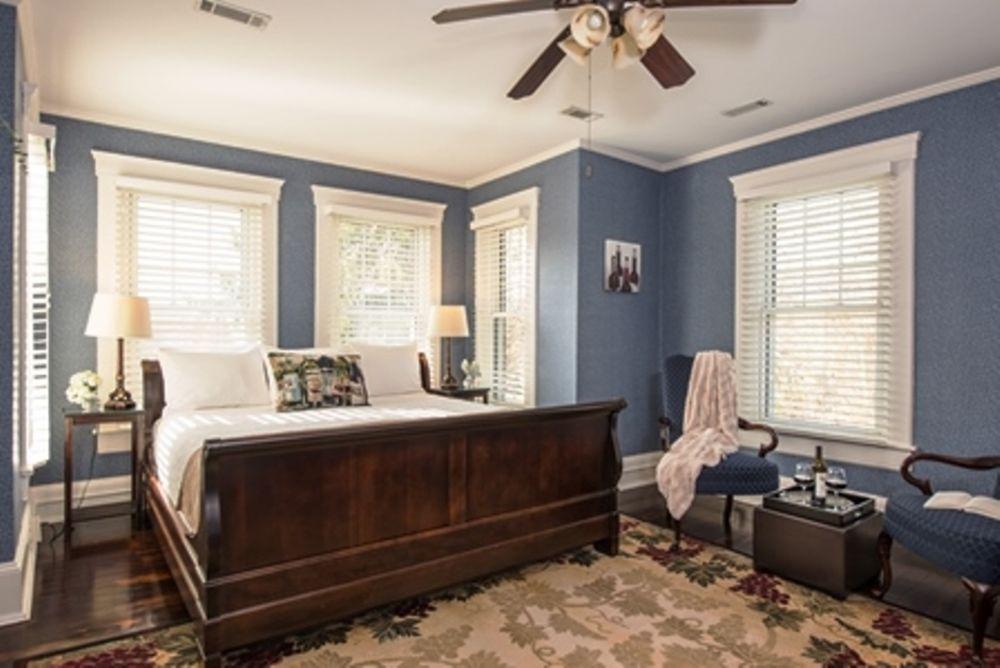 Raphine Steeles Tavern Manor Bed & Breakfast المظهر الخارجي الصورة