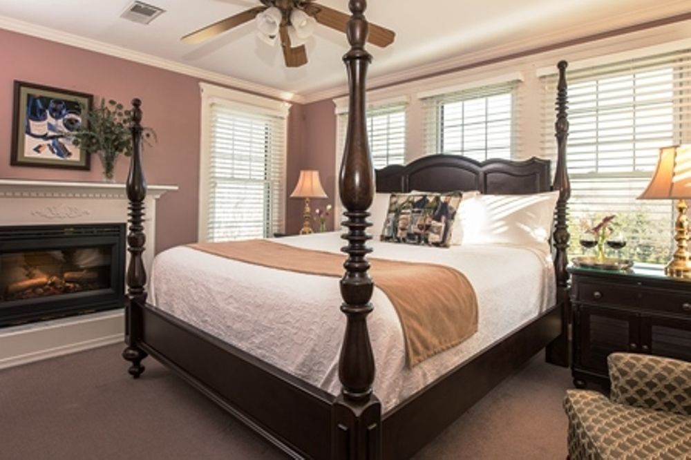 Raphine Steeles Tavern Manor Bed & Breakfast المظهر الخارجي الصورة